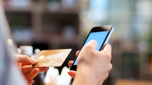 Мгновенные переводы по номеру телефона: какие банки предоставляют услугу?