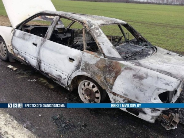 У жителя Бреста загорелась Audi У жителя Бреста загорелась Audi