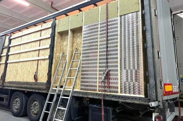 Партию белорусских сигарет на 2,3 миллиона евро задержали в Польше