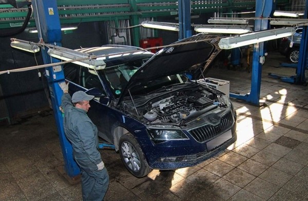 Из Европы не привезти, а что на «вторичке»? Сколько сейчас стоят Skoda Superb, Rapid и Kodiaq