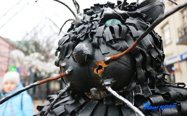 Булгаковскому коту оторвали усы. Факт вандализма в Барановичах