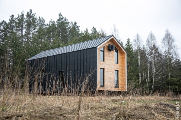 Белорус втайне построил на даче стильный дом и подарил его жене Белорус втайне построил на даче стильный дом и подарил его жене