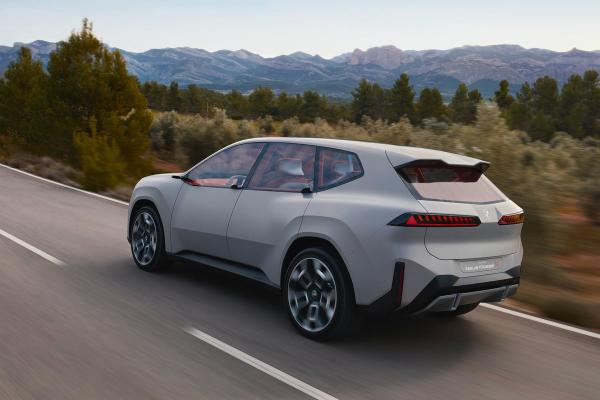 Представлен электрический кроссовер BMW «нового класса». Его дизайн разработал белорус