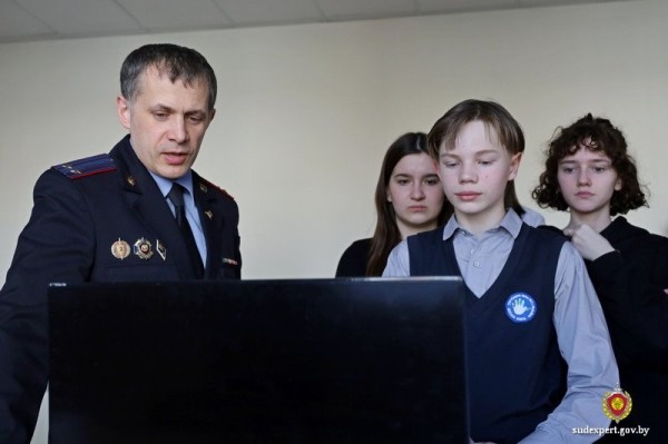 Можно ли удалить «лайк» или разбить телефон, чтобы скрыть информацию?