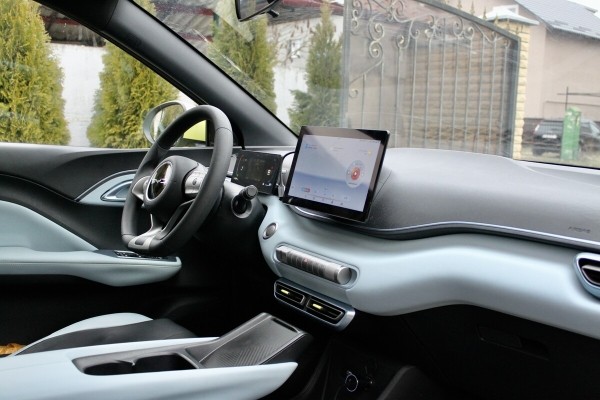 Брестский блогер Василий Пошелюк о BYD Seagull: «Больше 130 км/ч не едет. Зато может вскипятить чайник!»