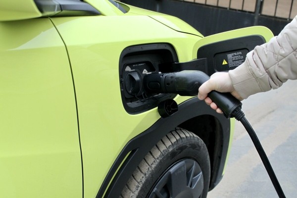 Брестский блогер Василий Пошелюк о BYD Seagull: «Больше 130 км/ч не едет. Зато может вскипятить чайник!»