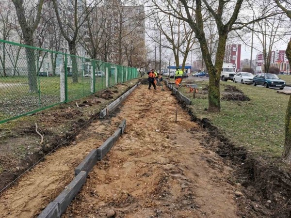 В Бресте обустраивают пешеходные дорожки по улицам Орловской и Заречной В Бресте обустраивают пешеходные дорожки по улицам Орловской и Заречной