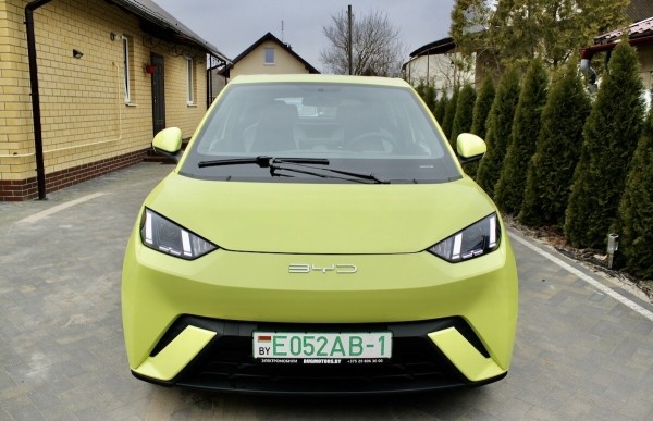 Брестский блогер Василий Пошелюк о BYD Seagull: «Больше 130 км/ч не едет. Зато может вскипятить чайник!»