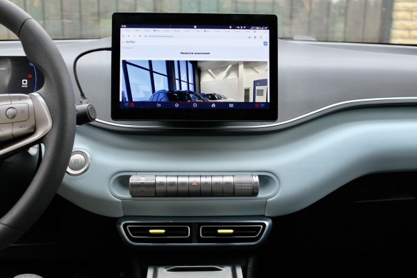 Брестский блогер Василий Пошелюк о BYD Seagull: «Больше 130 км/ч не едет. Зато может вскипятить чайник!»