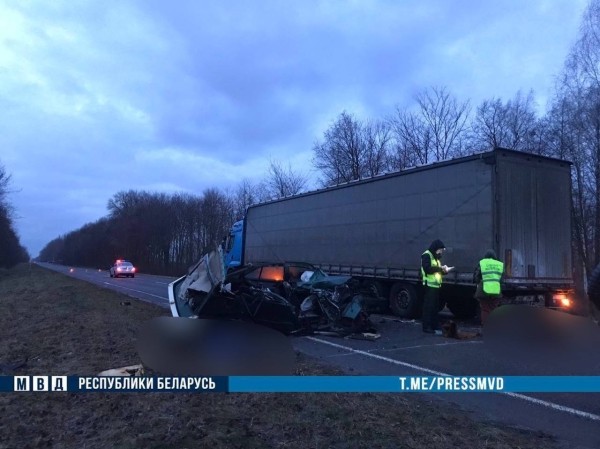 Виновницу смертельной аварии в Березовском районе приговорили к 8 годам колонии Виновницу смертельной аварии в Березовском районе приговорили к 8 годам колонии