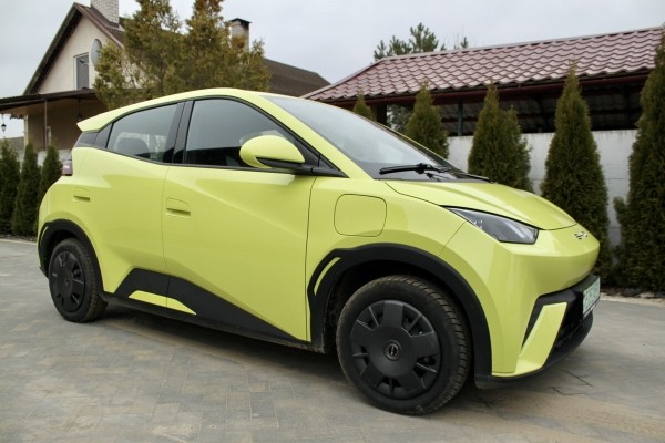 Брестский блогер Василий Пошелюк о BYD Seagull: «Больше 130 км/ч не едет. Зато может вскипятить чайник!»