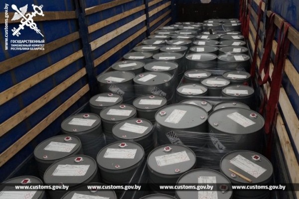 Брестские таможенники пресекли ввоз партии незадекларированных пищевых ароматизаторов на 590 тысяч рублей Брестские таможенники пресекли ввоз партии незадекларированных пищевых ароматизаторов на 590 тысяч рублей
