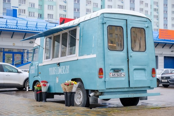 Белорус рассказал, сколько можно заработать на цветах 8 марта Белорус рассказал, сколько можно заработать на цветах 8 марта