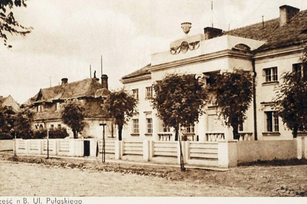 На этой улице Бреста располагаются самые дорогие дома города. Посмотрели, что тут продается На этой улице Бреста располагаются самые дорогие дома города. Посмотрели, что тут продается