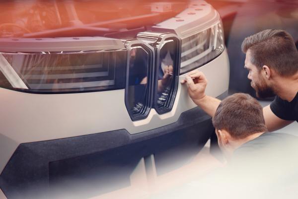 Представлен электрический кроссовер BMW «нового класса». Его дизайн разработал белорус