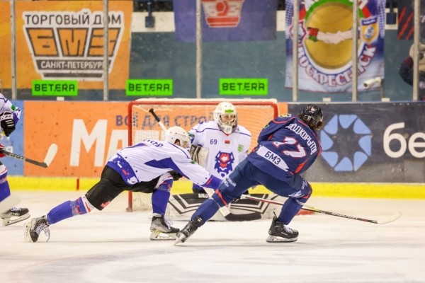 «Металлург» разгромил «Брест» в первой игре финала плей-офф чемпионата Беларуси по хоккею