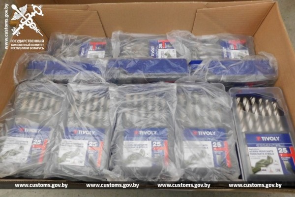 Комплектующие к строительным инструментам на сумму 205 тыс. рублей пытались незаконно ввезти в РБ. Нарушение выявили брестские таможенники