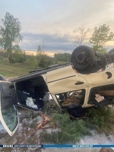 В Пинском районе пьяный водитель Ford врезался в автобус с пассажирами. Есть видео В Пинском районе пьяный водитель Ford врезался в автобус с пассажирами. Есть видео
