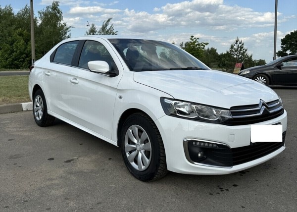 «Пробег однозначно её — даже не обсуждается». Нашли пять «дизелей» из Европы слегка дороже «десятки»