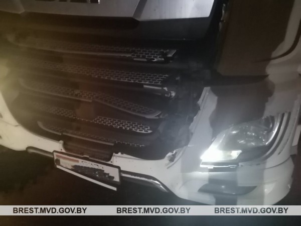 Женщину насмерть сбила фура в Барановичском районе Женщину насмерть сбила фура в Барановичском районе