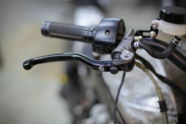 Рассказываем, как белорус примостил мотор 1.4 TDI от VW Polo на мотоцикл Рассказываем, как белорус примостил мотор 1.4 TDI от VW Polo на мотоцикл