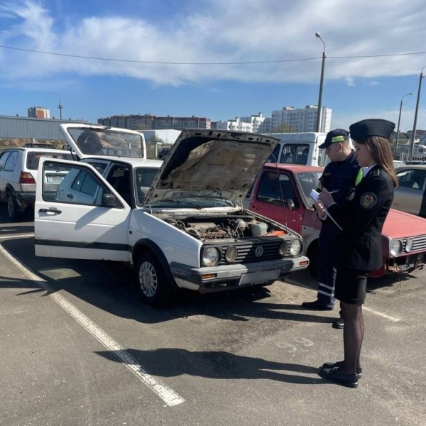 Не смогли вовремя погасить штрафы от ГАИ и лишились машин