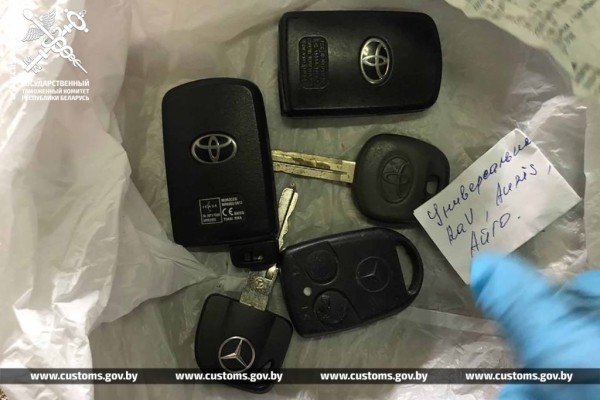 Брестские таможенники установили преступную схему ввоза европейских авто Брестские таможенники установили преступную схему ввоза европейских авто