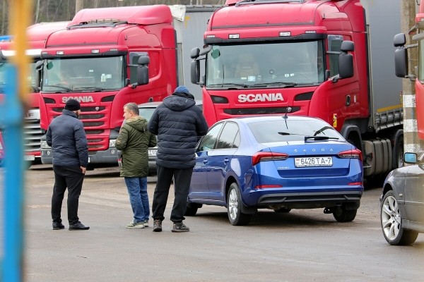 «За эти деньги не продашь!» Сколько за Skoda Rapid 2020 г. в. предложили перекупы и сколько — дилеры? «За эти деньги не продашь!» Сколько за Skoda Rapid 2020 г. в. предложили перекупы и сколько — дилеры?