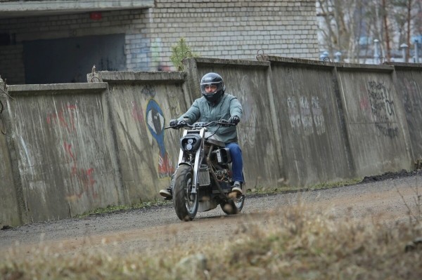 Рассказываем, как белорус примостил мотор 1.4 TDI от VW Polo на мотоцикл Рассказываем, как белорус примостил мотор 1.4 TDI от VW Polo на мотоцикл