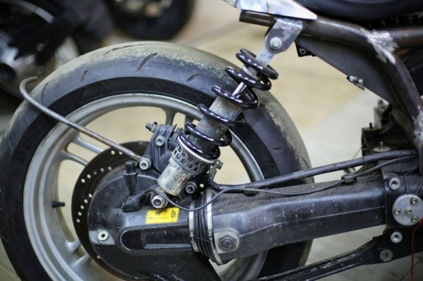 Рассказываем, как белорус примостил мотор 1.4 TDI от VW Polo на мотоцикл Рассказываем, как белорус примостил мотор 1.4 TDI от VW Polo на мотоцикл