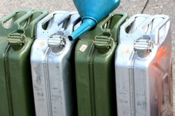 Сосед предлагает «со скидкой» купить крашеную солярку. Есть за это ответственность?