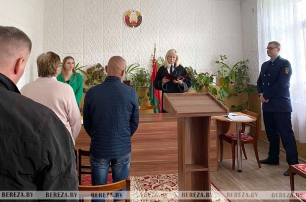 Двух жителей Березовского района осудили за домашнее насилие над сожительницами Двух жителей Березовского района осудили за домашнее насилие над сожительницами