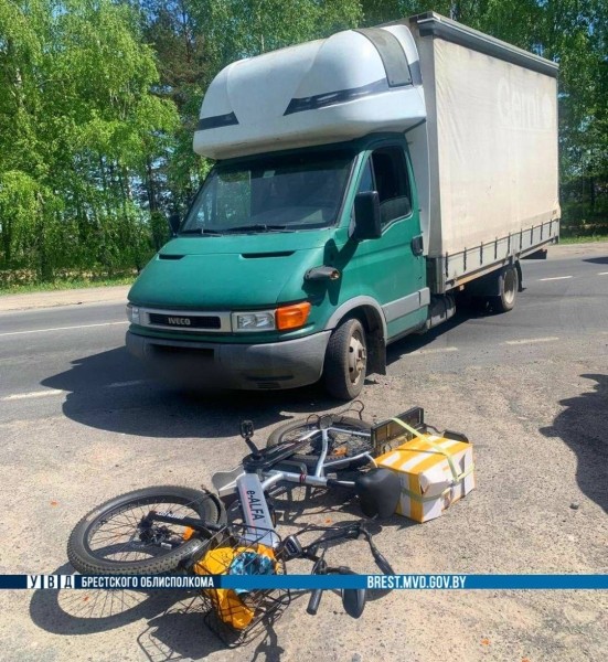 В Пинском районе грузовик сбил 73-летнего велосипедиста В Пинском районе грузовик сбил 73-летнего велосипедиста
