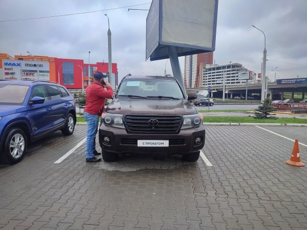 «За такие деньги белорусы выберут другую модель». Пробуем продать Toyota Land Cruiser Prado