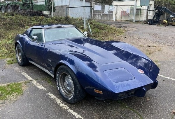 48-летний Chevrolet Corvette продали на аукционе Беларуси. Вот за сколько 48-летний Chevrolet Corvette продали на аукционе Беларуси. Вот за сколько