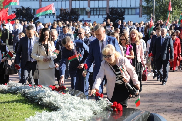 День народного единства празднуют в Бресте День народного единства празднуют в Бресте