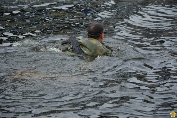 В Бресте прошел чемпионат сил специальных операций по военно-прикладному парашютному многоборью В Бресте прошел чемпионат сил специальных операций по военно-прикладному парашютному многоборью