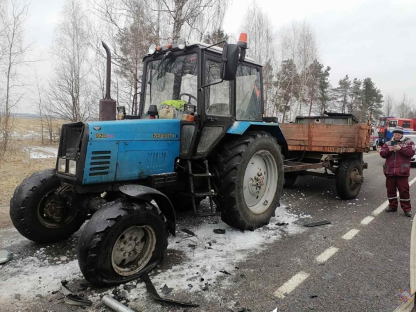 Маршрутка с пассажирами попала в аварию под Бобруйском Маршрутка с пассажирами попала в аварию под Бобруйском