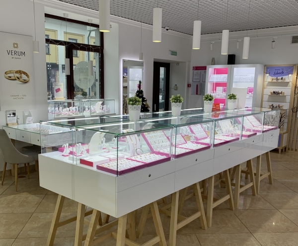 За подарками к Новому году в «Славия»! Новогодние скидки до 60% на все виды ювелирных украшений в Бресте