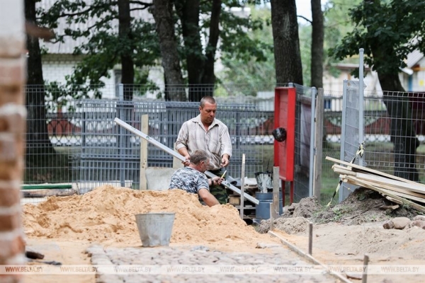 Реставрация каплицы-усыпальницы рода Ожешко в Дрогичинском районе вызывает интерес у туристов Реставрация каплицы-усыпальницы рода Ожешко в Дрогичинском районе вызывает интерес у туристов