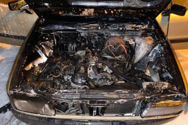 В Белоозерске горела машина