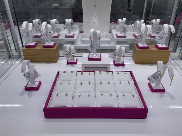 За подарками к Новому году в «Славия»! Новогодние скидки до 60% на все виды ювелирных украшений в Бресте