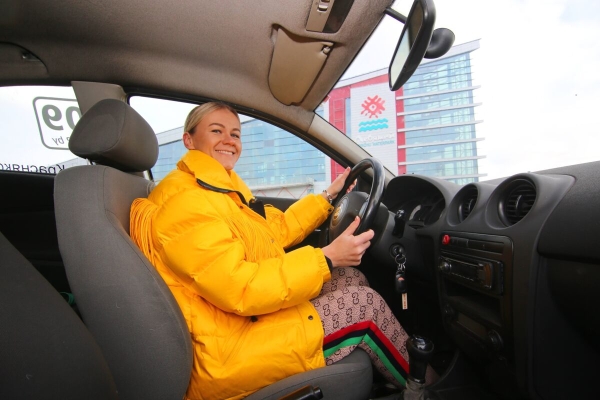 «Комфорта нет, это чистый "корч"». Посмотрите, на чем ездят белоруски, участвующие в автосостязаниях