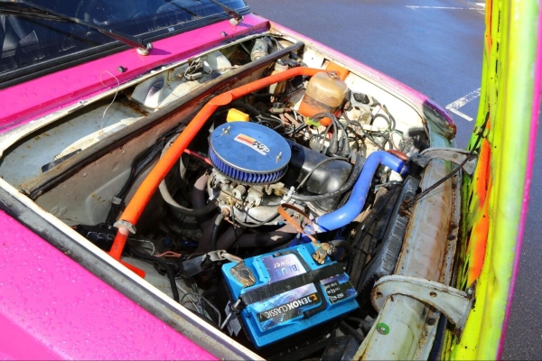 «Комфорта нет, это чистый "корч"». Посмотрите, на чем ездят белоруски, участвующие в автосостязаниях