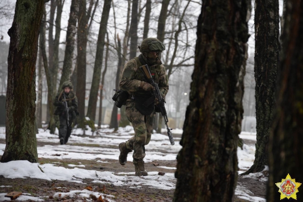 На полигоне Брестский проводятся занятия по огневой, тактической, инженерной и медицинской подготовке На полигоне Брестский проводятся занятия по огневой, тактической, инженерной и медицинской подготовке