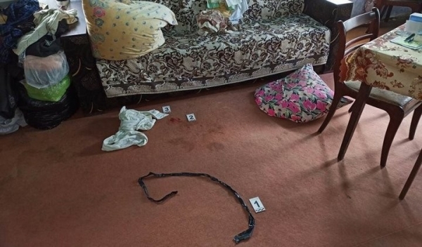 Знакомство в интернете привело к трагедии. В Беларуси мужчина ударил девушку ножом в живот и связал скотчем Знакомство в интернете привело к трагедии. В Беларуси мужчина ударил девушку ножом в живот и связал скотчем