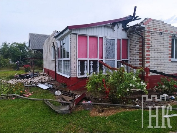 В Каменецком районе горел жилой дом В Каменецком районе горел жилой дом