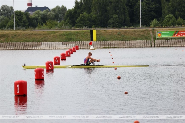 Более 200 гребцов из Беларуси и России соревнуются на открытом чемпионате в Бресте