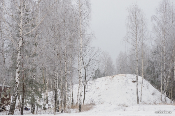 «Смотрели как на чудака, а потом присоединились». Жители Колодищей сами сделали лыжную горку и каток «Смотрели как на чудака, а потом присоединились». Жители Колодищей сами сделали лыжную горку и каток