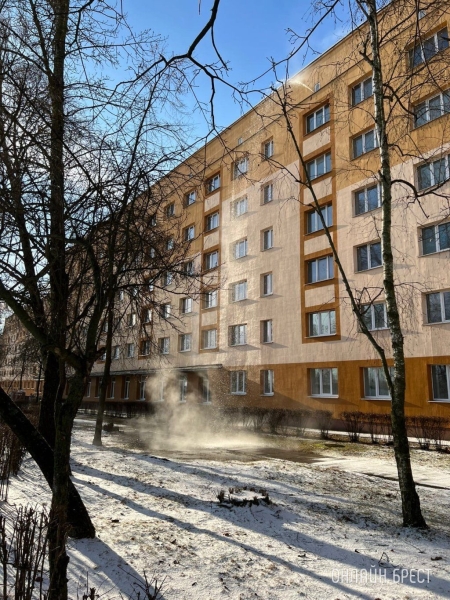 Читатель: Брест, политех, общежитие. Это что?
Читатель: Брест, политех, общежитие. Это что?